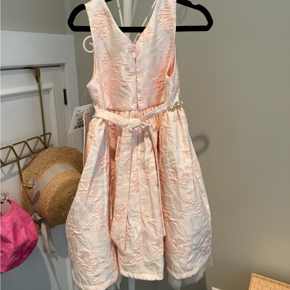 Elegant Pink Dress with Bow Accent - Picture 2 of 2